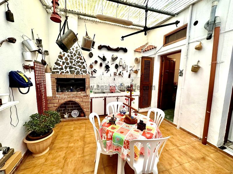 Foto d379443e-41b7-46e3-898c-8ab737406928. Casa amb aparcament a Silos (Los)