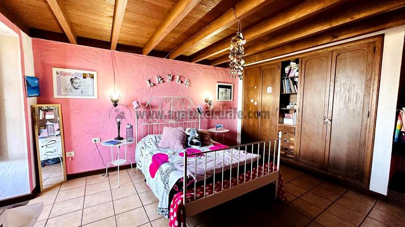 Foto 55292ed3-8181-4b3d-b9c2-7eb2c7448f6b. Bauernhof mit parking in Los Realejos pueblo Realejos (Los)