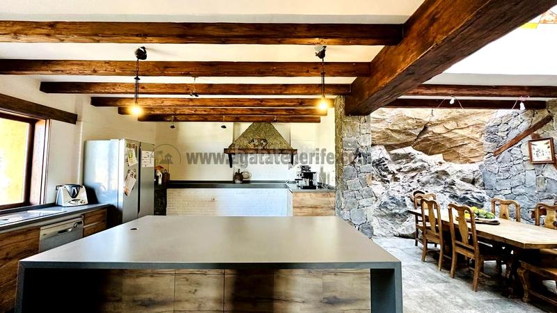 Foto 546987ea-adb0-49bd-b953-01848163b32b. Country house with parking in Los Realejos pueblo Realejos (Los)