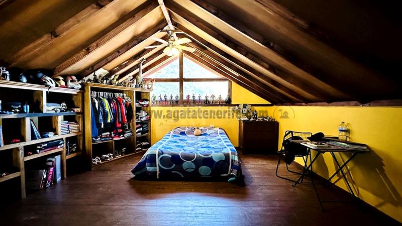 Foto 450e1b83-5fc2-41c1-b80c-28d01887e420. Masia amb aparcament a Los Realejos pueblo Realejos (Los)