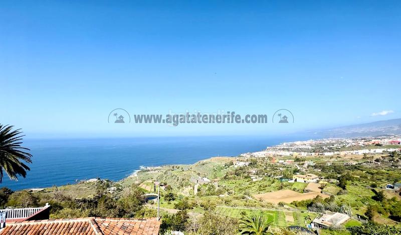 Foto c10bf86f-b076-4e48-a657-3996cd647f42. Masia amb aparcament a Los Realejos pueblo Realejos (Los)