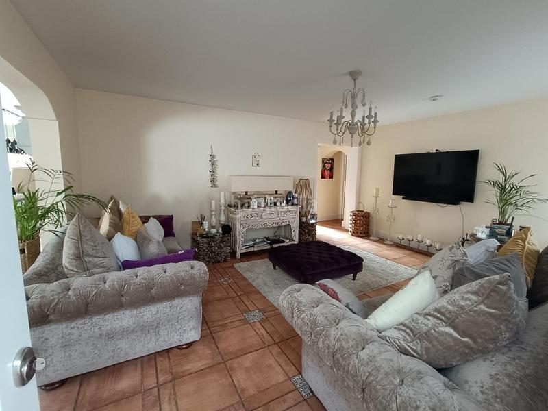 Foto 7fff056a-8a4b-40d5-acfa-007d6899a2b7. Mas avec parking dans Valle San Lorenzo Arona