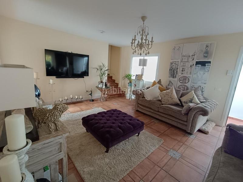 Foto 8878bb01-4aad-4962-a99f-04d0625af9c8. Mas avec parking dans Valle San Lorenzo Arona