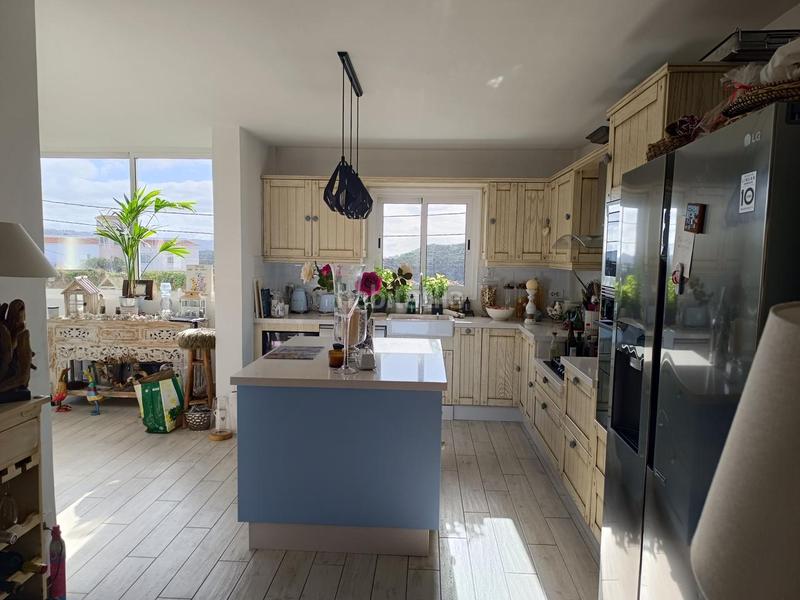 Foto 9d5babfb-206d-4110-a07e-813cc7cf09fb. Mas avec parking dans Valle San Lorenzo Arona