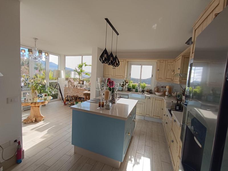 Foto c9162867-44e9-44f2-b311-7e2a9b19dbd6. Mas avec parking dans Valle San Lorenzo Arona