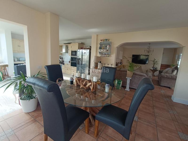 Foto e0044dca-765a-4305-9e09-2df72f20c1bb. Mas avec parking dans Valle San Lorenzo Arona