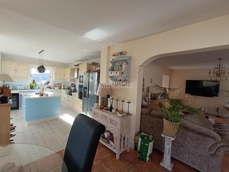 Foto ea95e608-c85c-411c-a4f7-e16737de6632. Mas avec parking dans Valle San Lorenzo Arona