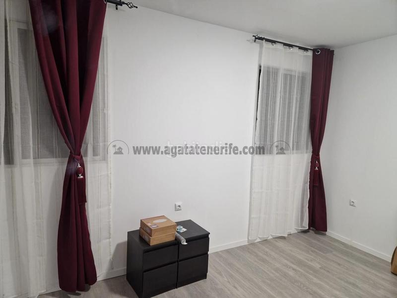 Foto beed87e6-20f5-47f1-9b37-62a2845fdbbb. Piso amplio dúplex con azotea privada en la guancha en Guancha (La)