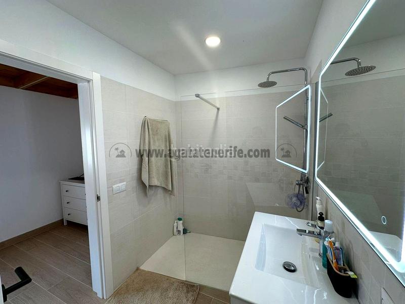 Foto 6f9e9477-a06d-4327-b846-afd0a40db952. Casa amb piscina a Los Realejos pueblo Realejos (Los)