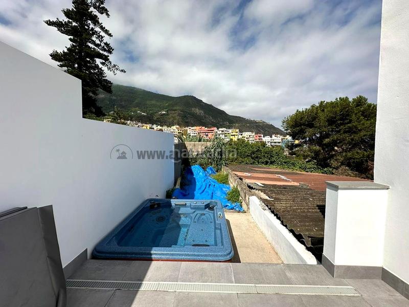 Foto bfbc4dc1-5263-4be3-8bdd-e4d433a507d3. Casa amb piscina a Los Realejos pueblo Realejos (Los)