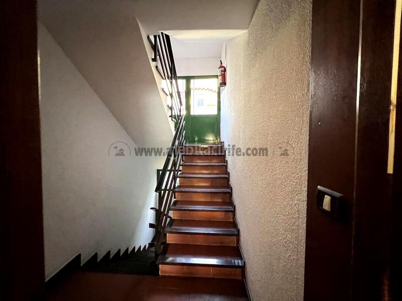 Foto 49456fbb-2f7b-44f4-b421-7c9e34159610. Rent ground floor with pool in Puerto de Santiago Santiago del Teide