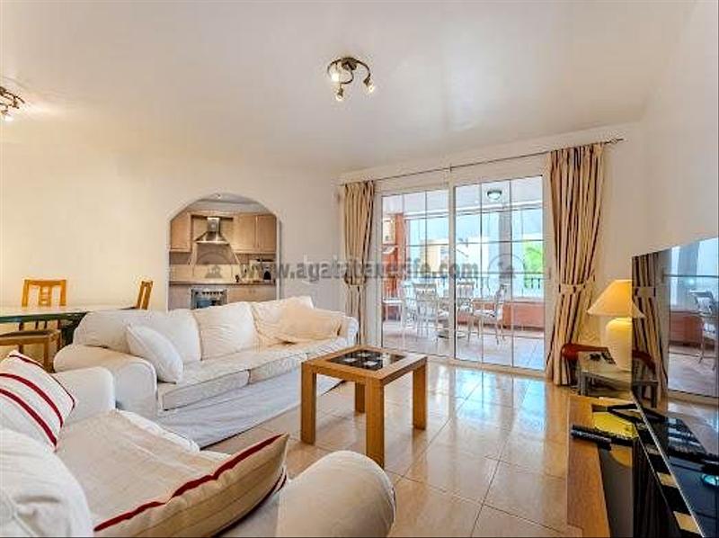 Foto 2f5c6216-4b93-4c5f-8fea-5a892f55e294. Apartament amb piscina a Palm - Mar Arona