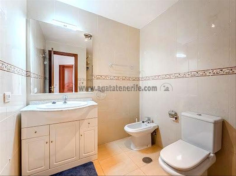 Foto b3ea25c8-7566-45c7-b782-12dfc6e89cb4. Apartament amb piscina a Palm - Mar Arona