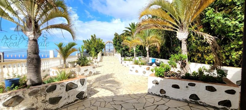 Foto ebd9d88c-154f-4b26-98bd-2b5bbd5a8387. Casa amb piscina a Guía de Isora interior Guía de Isora
