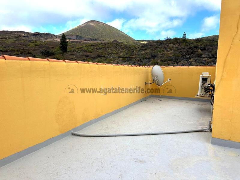 Foto 8404e9f1-1737-4345-bdea-881a287a10b2. Casale con parcheggio in Santiago del Teide pueblo Santiago del Teide