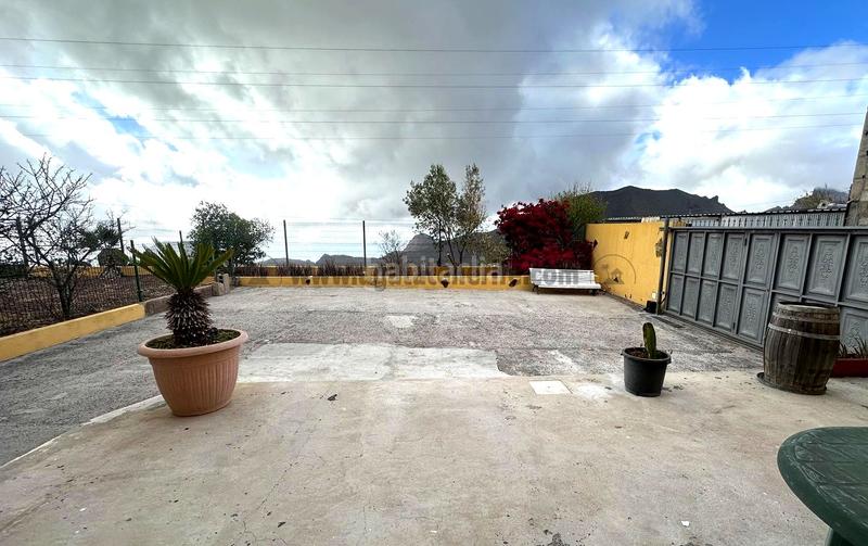 Foto c7b72f44-f739-4518-9165-1d91bb8f64a0. Casale con parcheggio in Santiago del Teide pueblo Santiago del Teide