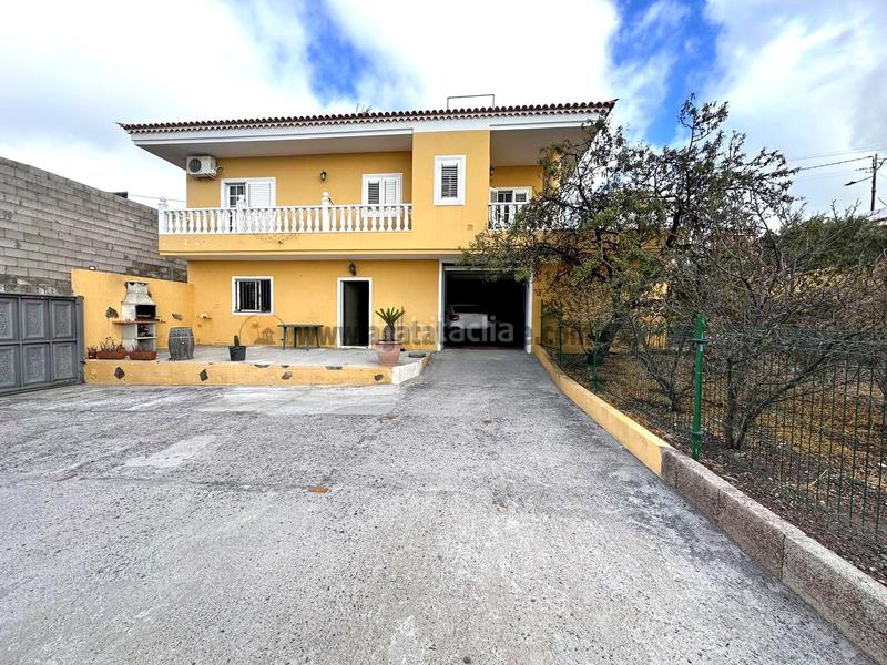 Foto eb9440db-d078-4832-976e-2dd79d2c4bdb. Casale con parcheggio in Santiago del Teide pueblo Santiago del Teide