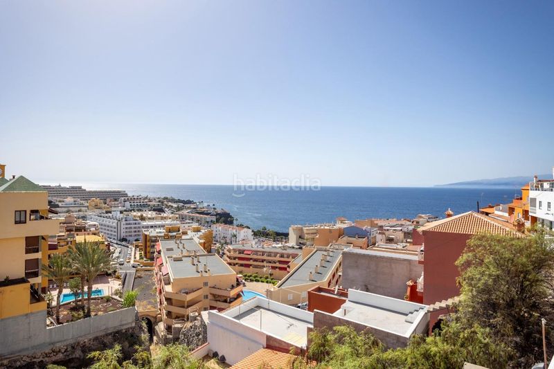Foto 7e4a0c97-ab58-42a1-9fb7-095823676ba8. Àtic amb aparcament piscina a Puerto de Santiago Santiago del Teide