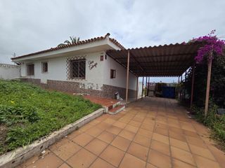 House in Doctor E Castro Fariña