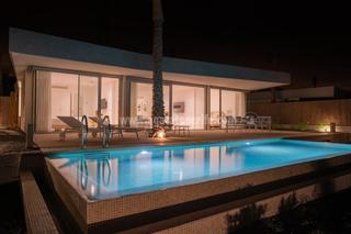 Haus in Abama. Elegant and modern villa in the beautiful gardens and landscapes
