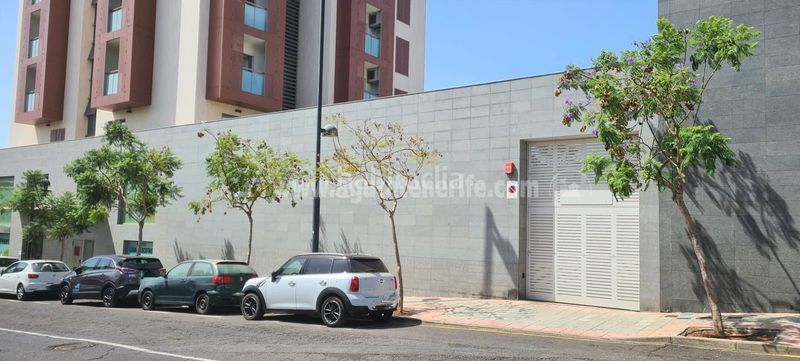 Parking coche  en  Álvaro rodríguez lópez 17