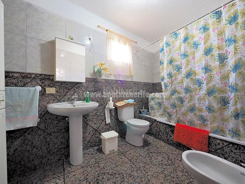 Foto a5b25ac8-4f0c-44da-95e0-b63a49718a7e. Masia amb aparcament a La Vega - El Amparo - Cueva del Viento Icod de los Vinos