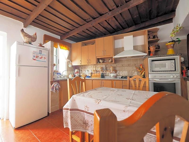 Foto c7404aa6-021d-4458-98f9-1953d589fdf9. Masia amb aparcament a La Vega - El Amparo - Cueva del Viento Icod de los Vinos