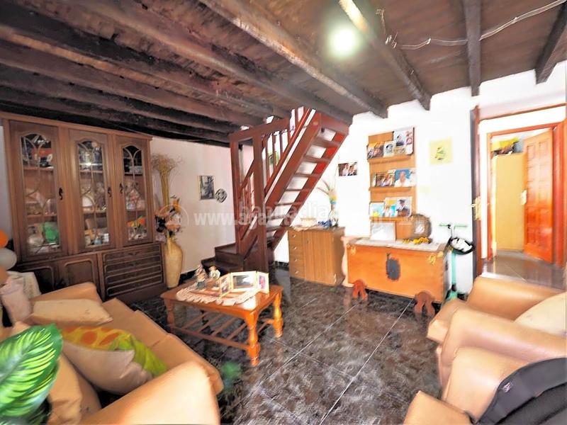 Foto ccaf309c-919e-469f-b81d-556c0210f5d1. Masia amb aparcament a La Vega - El Amparo - Cueva del Viento Icod de los Vinos