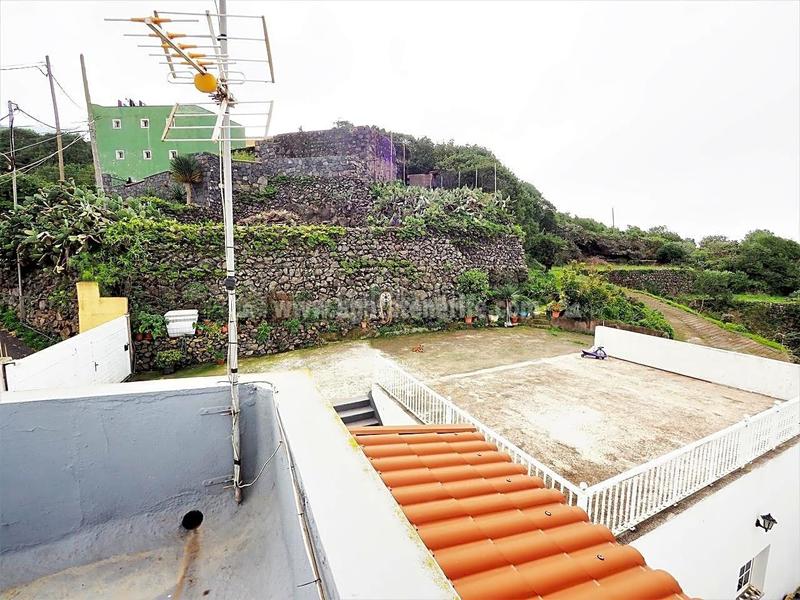 Foto d9ba1f28-aad4-4ee4-b717-d6ad0526d9f4. Masia amb aparcament a La Vega - El Amparo - Cueva del Viento Icod de los Vinos