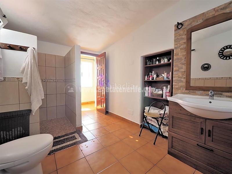 Foto fba57cdc-0fd5-420e-b157-12d99ab198f9. Masia amb aparcament a La Vega - El Amparo - Cueva del Viento Icod de los Vinos