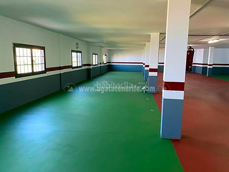 Foto 997d69cd-1b90-47c2-beb1-28b0eeb7a94f. Edifici a Tanque (El)