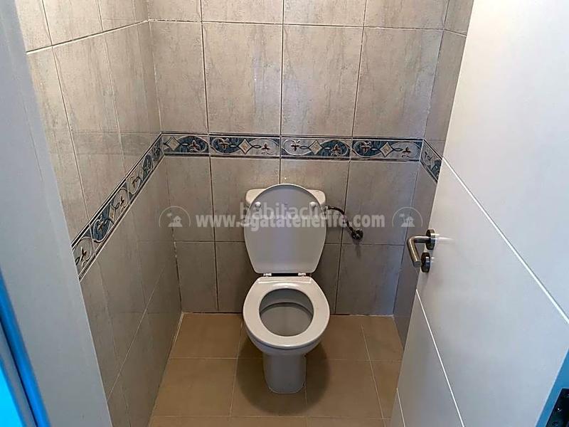 Foto e748a6e5-71e3-486f-9dd9-3a9b27b10416. Edifici a Tanque (El)