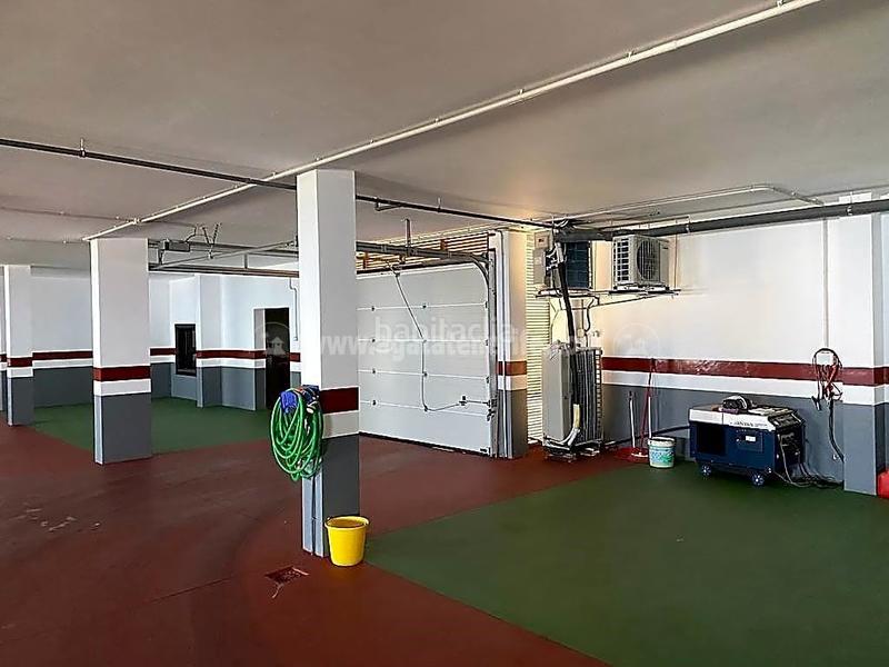 Foto e88fe36f-6580-4b5b-8fe0-90a7b7a413b5. Edifici a Tanque (El)