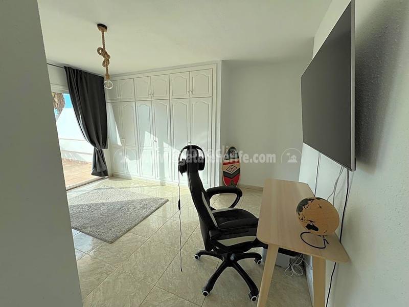 Foto 3f338d60-1a3f-4245-b0d5-5260eea2717c. Maison avec parking dans Acantilados de Los Gigantes Santiago del Teide