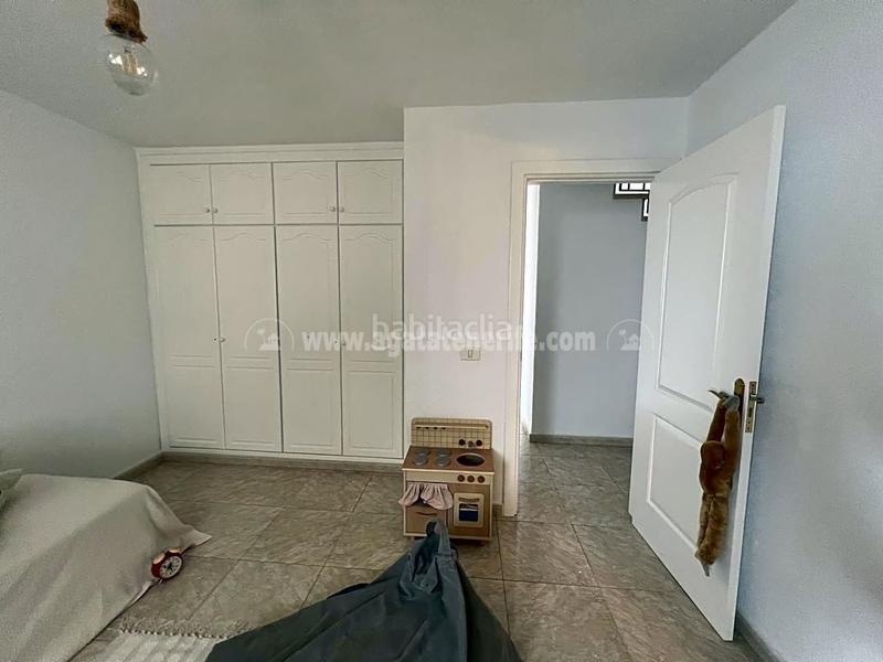 Foto 8752c726-4310-46df-8a69-34e8cfe7cd75. Maison avec parking dans Acantilados de Los Gigantes Santiago del Teide