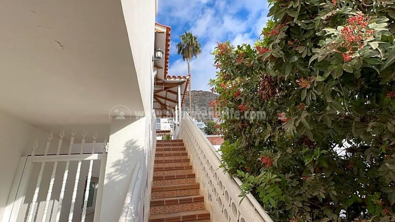 Foto 90fa033e-6f13-4d41-8bd8-bdc868f8d32b. Maison avec parking dans Acantilados de Los Gigantes Santiago del Teide