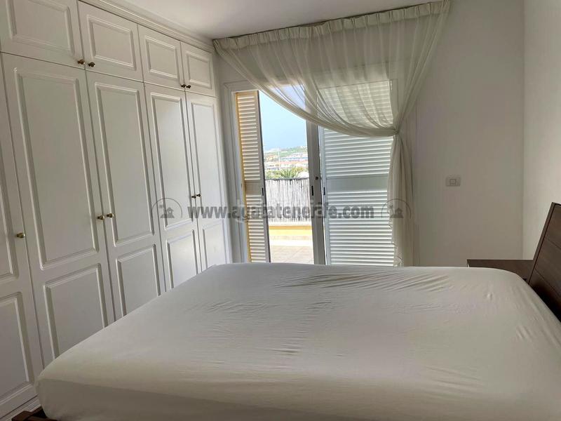 Foto b1e7dffb-3870-4d63-9ec8-9507e9c18441. Apartament amb aparcament a Playa Fañabé Alto Adeje