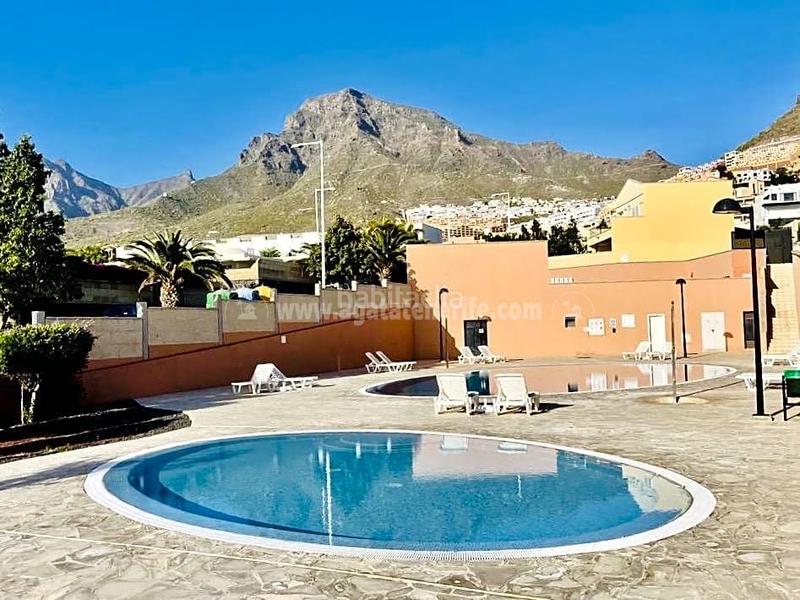 Foto f382dc36-b786-498f-bbec-4ffb65e72e20. Apartament amb aparcament a Playa Fañabé Alto Adeje