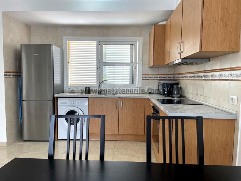 Foto f9afc2ac-5d18-4a54-84a5-cc844dd44e3f. Apartament amb aparcament a Playa Fañabé Alto Adeje