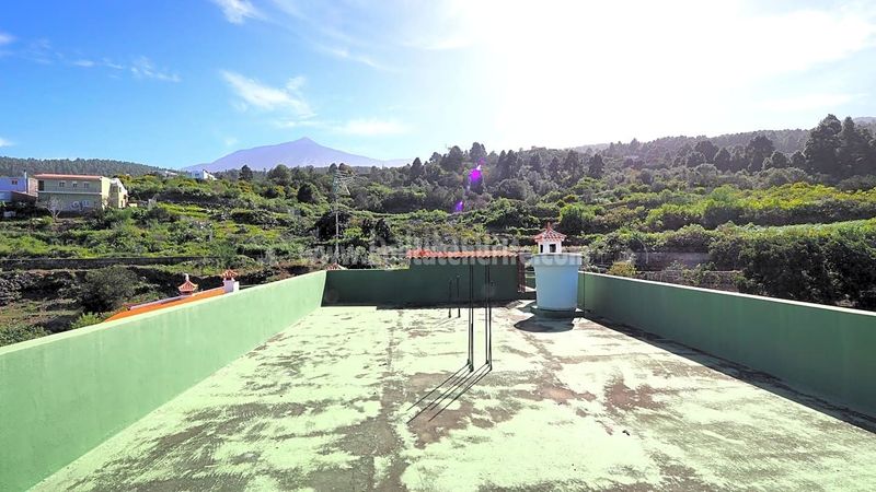 Foto bc8208b2-d75e-42e1-9a4e-7b5b311ede6b. Masia amb aparcament a La Vega - El Amparo - Cueva del Viento Icod de los Vinos