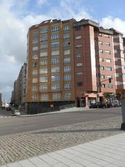 Lloguer Local Comercial a Calle de la cámara 70. Se alquila local en avilés, calle la cámara, esquina con av. con
