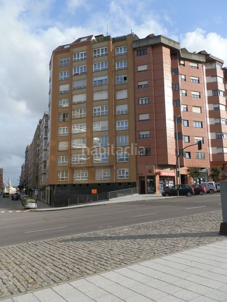 Foto d2eb065a-6398-416b-9368-07713e0b1325. Alquiler local comercial en calle de la cámara 70 se alquila local , calle la cámara, esquina con av. constitución en Avilés