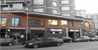 Locale commerciale in Avenida San Agustín 14