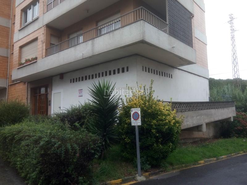 Foto e74bc680-25aa-42e6-bc7e-4148645a8af5. Affitto locale commerciale in calle antonio machado 1 in Castrillón