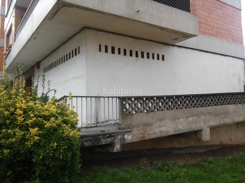 Foto 64ff0a80-c21f-407d-8db0-44689bbc0bbe. Lloguer local comercial a calle antonio machado 1 a Castrillón