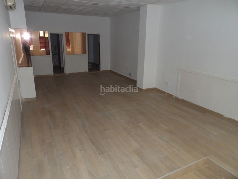 Foto ca7e1029-c7a2-4438-b7f3-d99bda7bfb7a. Alquiler local comercial en calle josé lópez ocaña 8 local totalmente reformado a estrenar, en Avilés