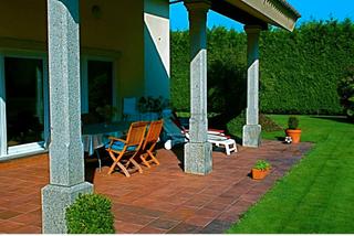 Chalet en O Milladoiro. Chalet independiente en aldea framil
