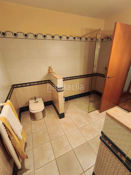 Foto 15ae8dcc-0631-48cb-a451-beac1220b252. Casa a schiera con camino riscaldamento parcheggio in Oleiros