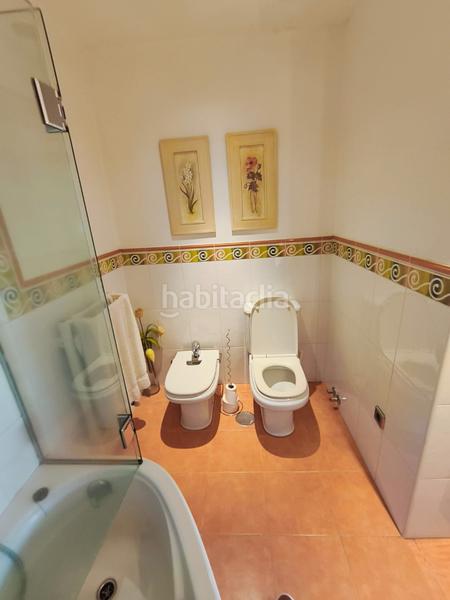 Foto 50aedfe5-f056-4293-a3ef-62b0f0ec85dd. Casa a schiera con camino riscaldamento parcheggio in Oleiros