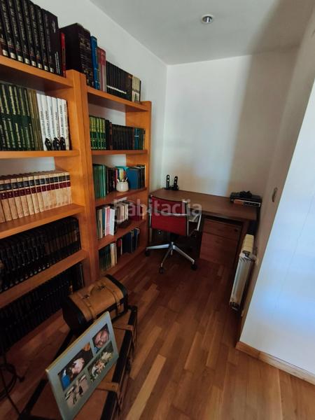 Foto 70ab8655-e9a9-43ca-9635-bde279f92e53. Casa a schiera con camino riscaldamento parcheggio in Oleiros